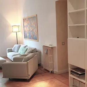 https://meta-italy-in-tortona.italymilanhotels.net